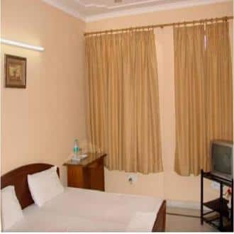 Opposite Sector 14 Market In Gurgaon, Gurgaon 3